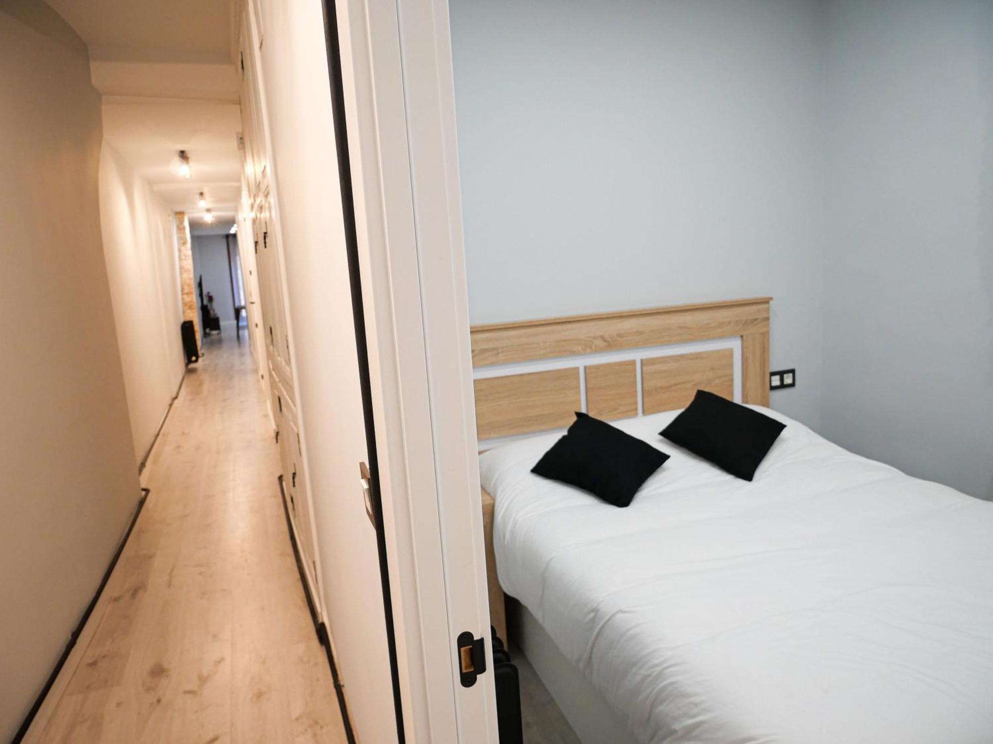 Espacioso Apartamento En El Centro De Pamplona Bagian luar foto