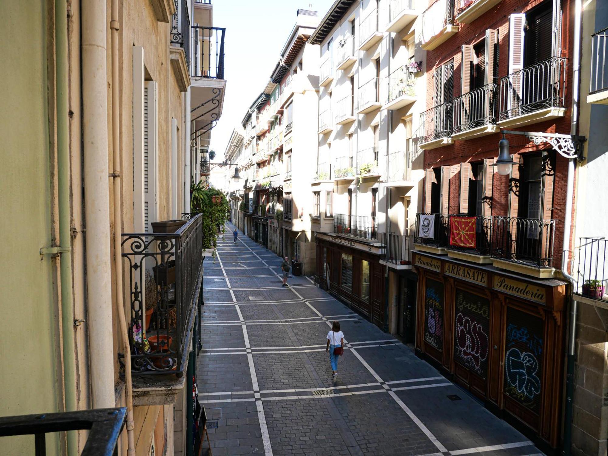 Espacioso Apartamento En El Centro De Pamplona Bagian luar foto