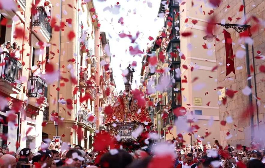 Espacioso Apartamento En El Centro De Pamplona Bagian luar foto